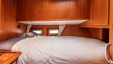 Яхта Privateer Trawler 50